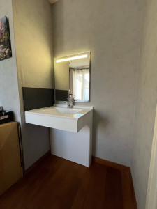 Photo de galerie - Création meuble lavabo PMR
