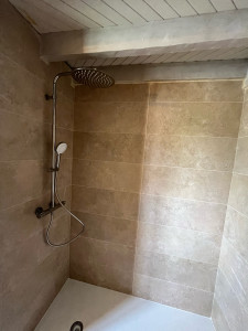Photo de galerie - Salle de bain au complet 