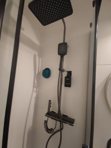 Photo de galerie - Installation barre de douche