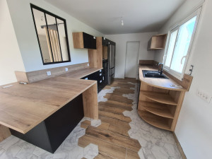 Photo de galerie - Pose de cuisine/verrière/carrelage