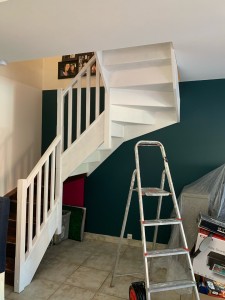 Photo de galerie - Peinture escalier, peinture des murs et du plafond 