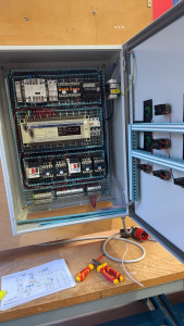 Photo de galerie - Installation un tableau malaxeur partie commande, puissance.Complet ?