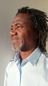 Photo de galerie - Disponible pour assurer l'entraide entre voisins sur des parcours déterminés 