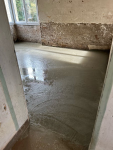 Photo de galerie - Réalisation d’une chape 