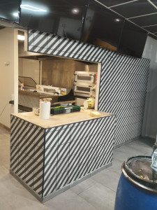 Photo de galerie - Faïence dans un fast-food 