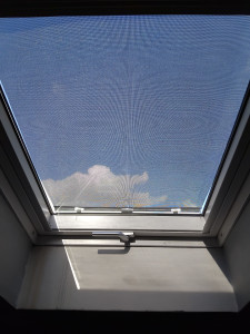 Photo de galerie - Installation de stores et volets roulants Velux 