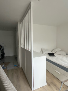 Photo de galerie - Installation paroi séparation pièce 