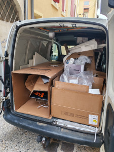 Photo de galerie - Enlèvement des cartons et auprès