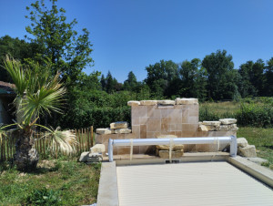 Photo de galerie - Création du muret et de la cascade.