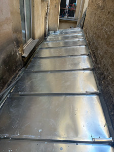 Photo de galerie - Toiture en zinc neuf 