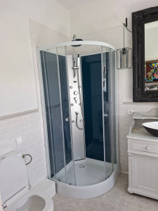 Photo de galerie - Pose d'une cabine de douche 