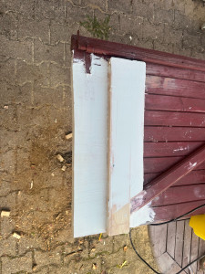 Photo de galerie - Rénovation volet battant abîmé en bois