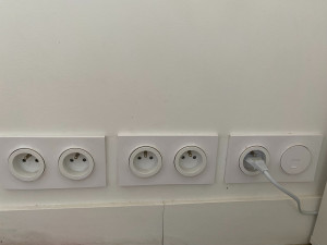 Photo de galerie - Prise électrique