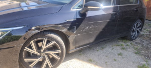 Photo de galerie - Debosselage tire clou, préparation et peinture 
