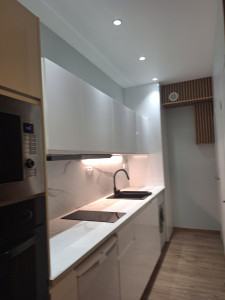 Photo de galerie - Nouvelle cuisine, travaux de plomberie,  électricité, installation cuisine et appareils électroménagers 