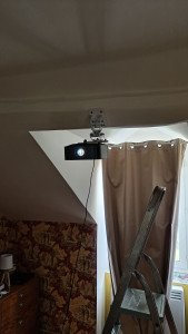 Photo de galerie - Installation rétro projecteur