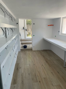 Photo de galerie - Fabrication de meubles en placo, joint et peinture 