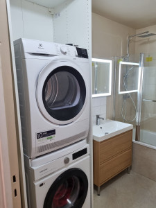 Photo de galerie - Montage meuble salle de bain, lavabo, miroir, paroi de baignoire