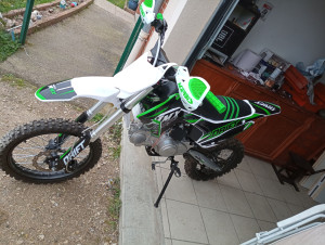 Photo de galerie - Montage d'une petite 140 dirt