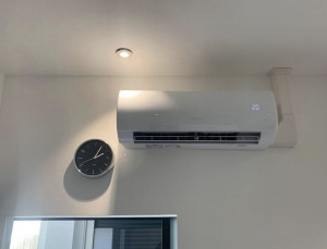 Photo de galerie - Installation d'une climatisation.
