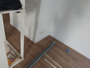 Photo de galerie - Mise en place des plinte 