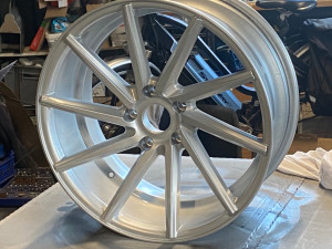 Photo de galerie - Peinture Jante