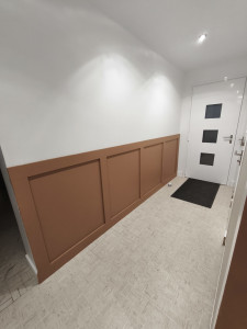 Photo de galerie - Création d'un soubassement pour un couloir en medium 