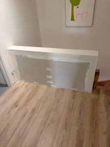 Photo de galerie - Création d’une demi cloison en garde corps pour escalier 