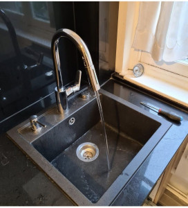 Photo de galerie - Changement de robinet de cuisine