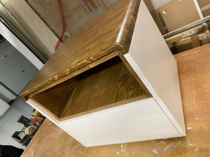 Photo de galerie - Table de nuit sur mesure 