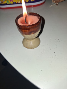 Photo de galerie - Bougies ? avec coketier en terre cuite.
suite