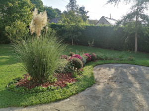 Photo de galerie - Entretien d'espaces verts 
