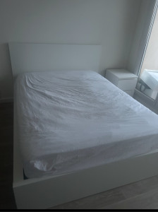 Photo de galerie - Montage de lit IKEA avec le sommier 