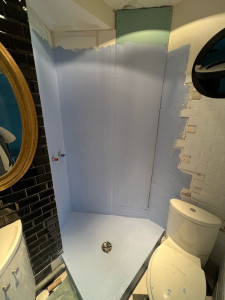 Photo de galerie - Installation posée, bac à douche, Widy