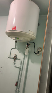 Photo de galerie - Changement de ballons ecs 