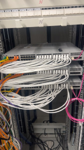 Photo de galerie - Brassage de port réseau en entreprise