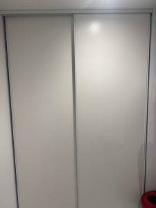 Photo de galerie - Pose de portes coulissantes 