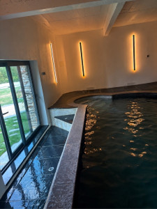 Photo de galerie - Nettoyage de piscine 