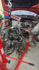Photo de galerie - Remplacement de le moteur 1.0 Tce sur clio IV. 