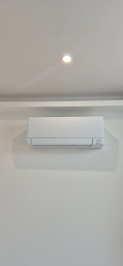 Photo de galerie - Mise en place d'un monosplit MISTUBISHI