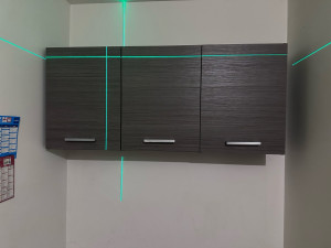 Photo de galerie - Assemblage et fixation murale de meubles de cuisine 