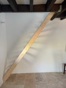 Photo de galerie - Pose d’un escalier à Aschères le Marché 
