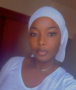 Photo de galerie - Awa, femme de ménage 