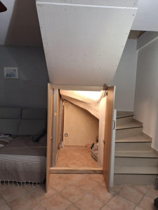Photo de galerie - Placard sous escalier 
