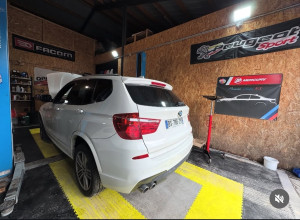 Photo de galerie - BMW X3 F25 3.0 d N57 

Remplacement kit chaine de distribution 
Chaîne très détendu !!