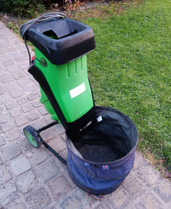 Photo de galerie - Broyeur de végétaux