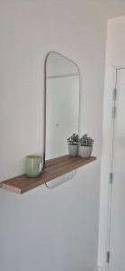 Photo de galerie - Installation miroir + étagère