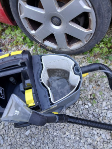 Photo de galerie - Nettoyage par injection-extraction des tissus et moquettes Audi s4