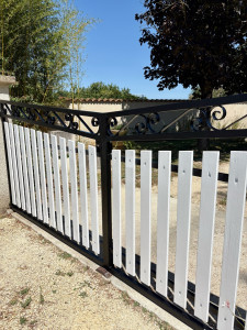 Photo de galerie - Rénovation portail Bois et Fer