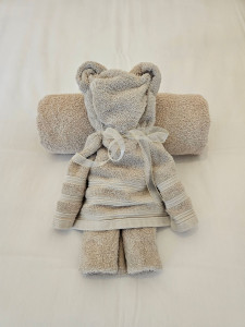 Photo de galerie - Pliage serviette pour lit enfant